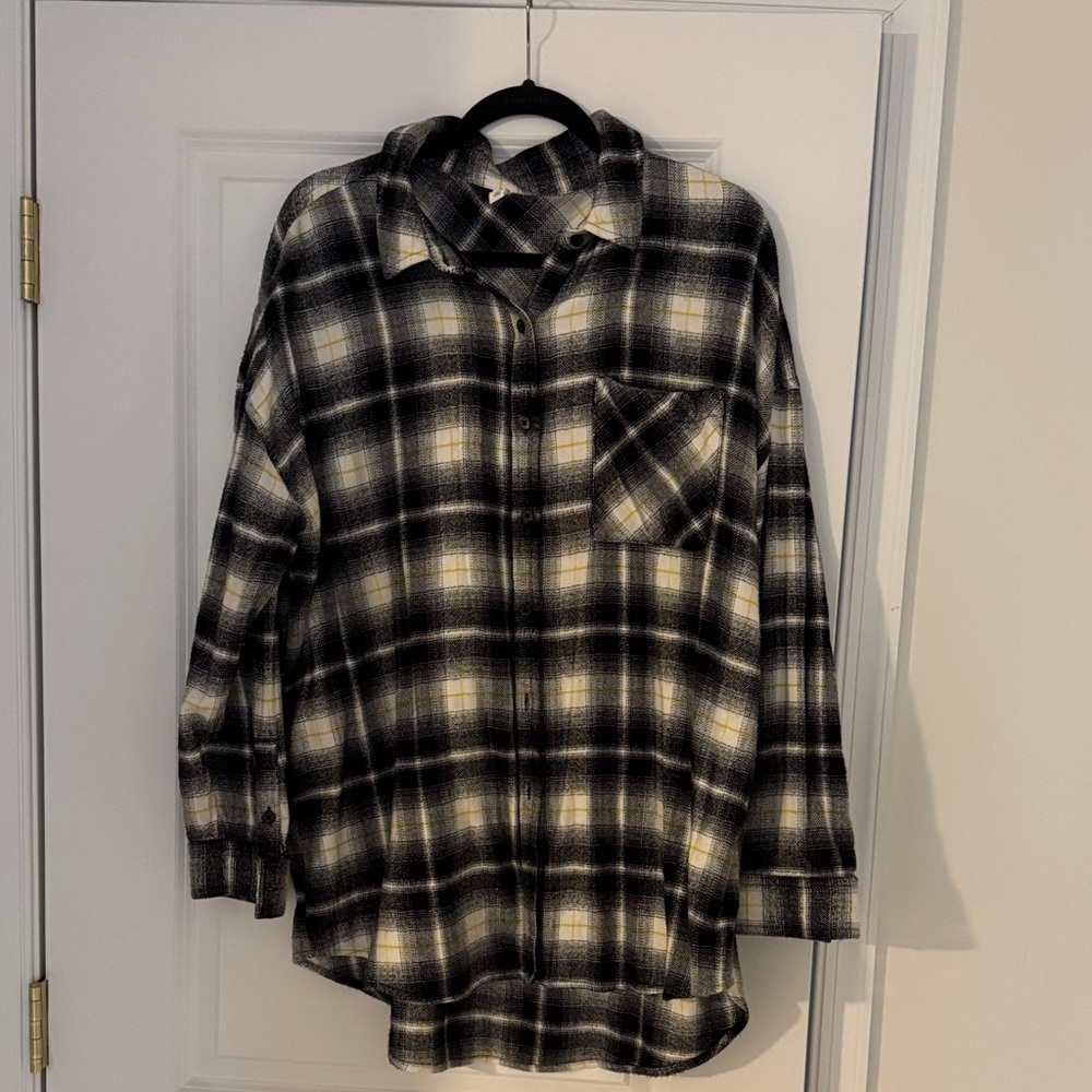 Plaid Black, yellow and White flannel button down Shirt